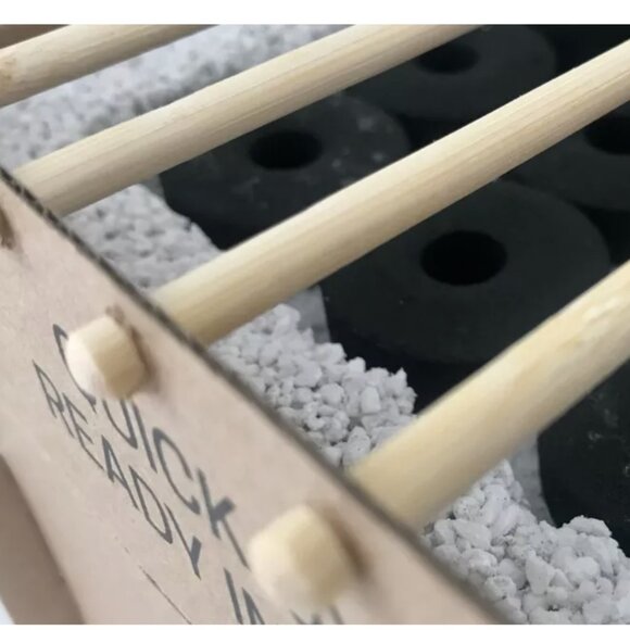 CasusGrill Disposable Single-Use Eco Quick Light-Up BBQ - Picture 2 of 10